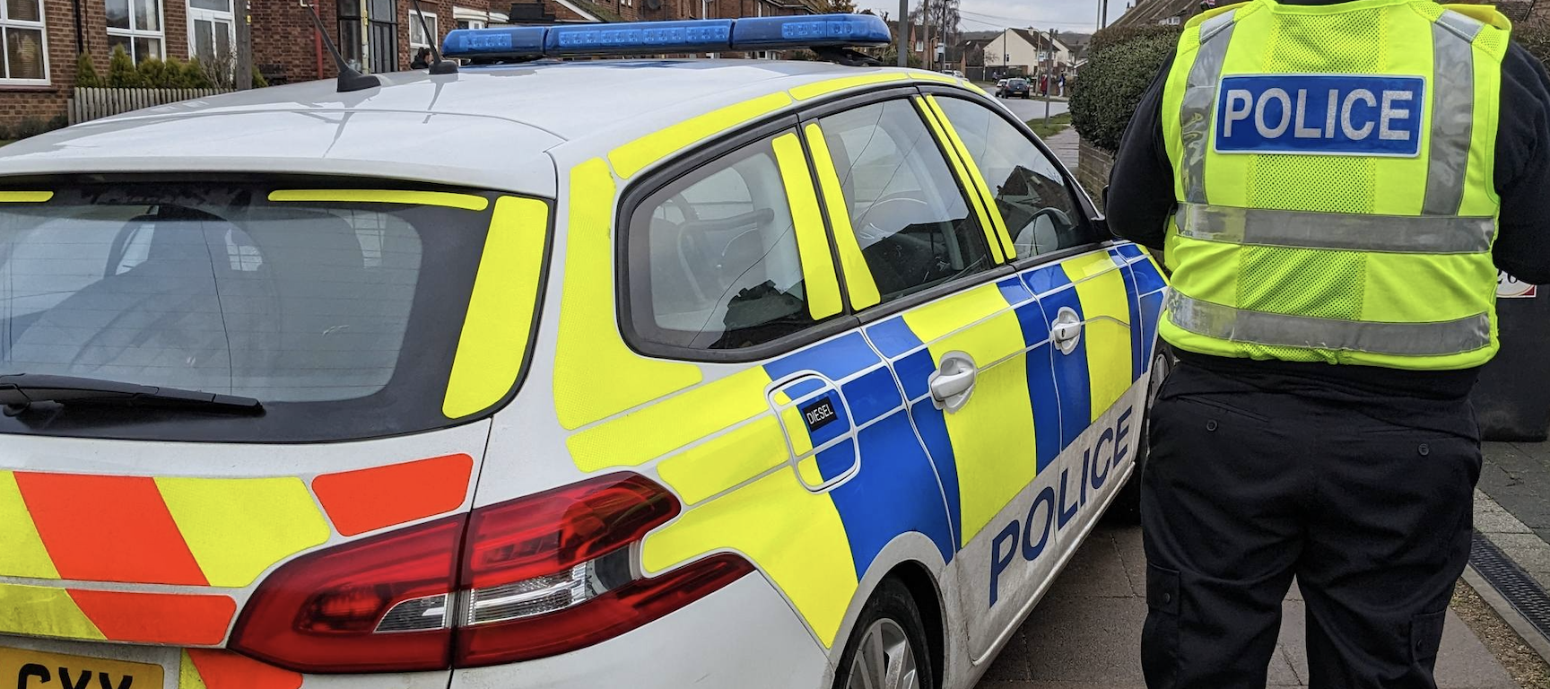 Appeal as ‘heroic’ off-duty officer stabbed after trying to thwart a ...